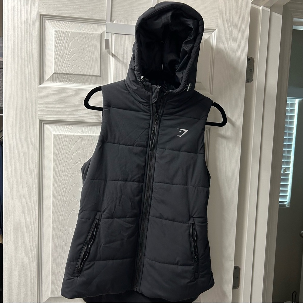 Gymshark Women’s Black Puffer Vest (Small/Medium)